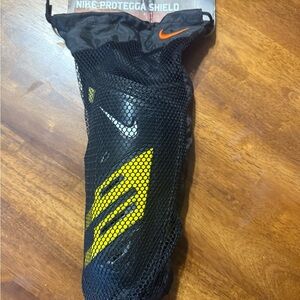 Nike Protegga Shield Shin Guards Black and Orange